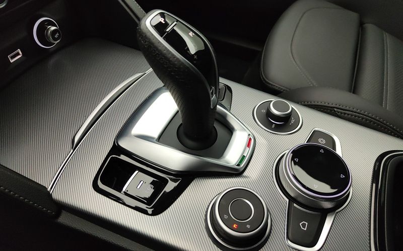 STELVIO 2.2 TD 210CV VELOCE AT8 Q4 MY24